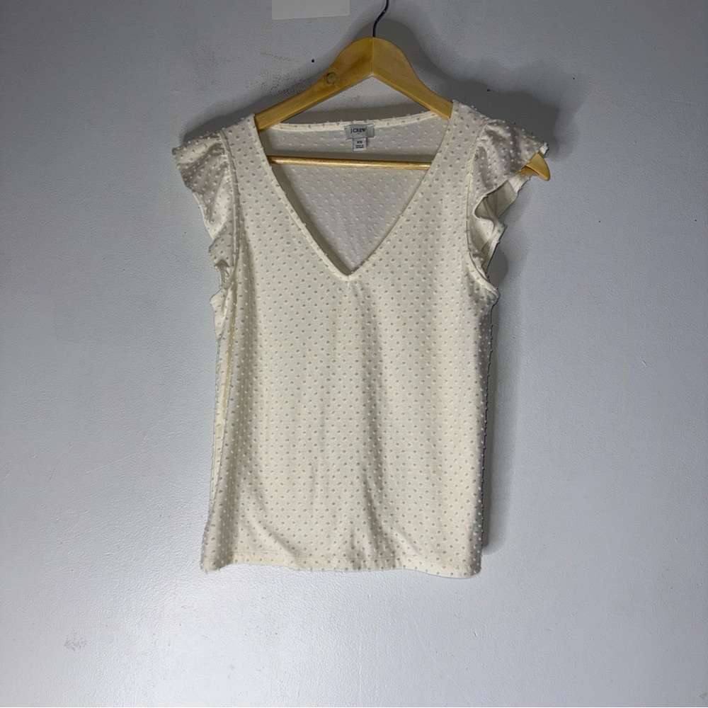 J Crew Factory Cream Ruffle‎ Sleeve Clip Dot Design Top Size XS V Neck